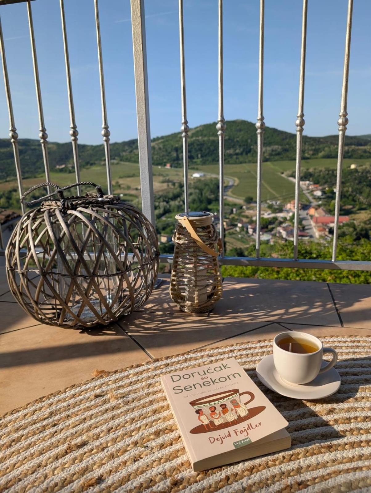 Studio Apartman Bel Vedere Motovun Bagian luar foto